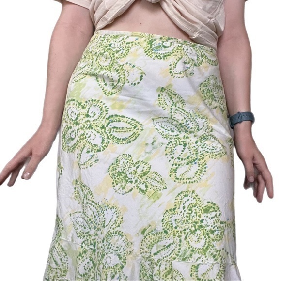 Eddie Bauer White Floral Print Tiered Midi Skirt Size 6 - Picture 2 of 13